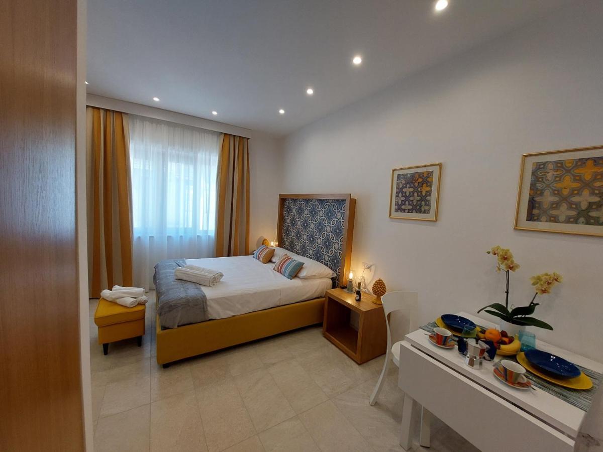 Mistral Luxury Suites Sorrento Eksteriør bilde