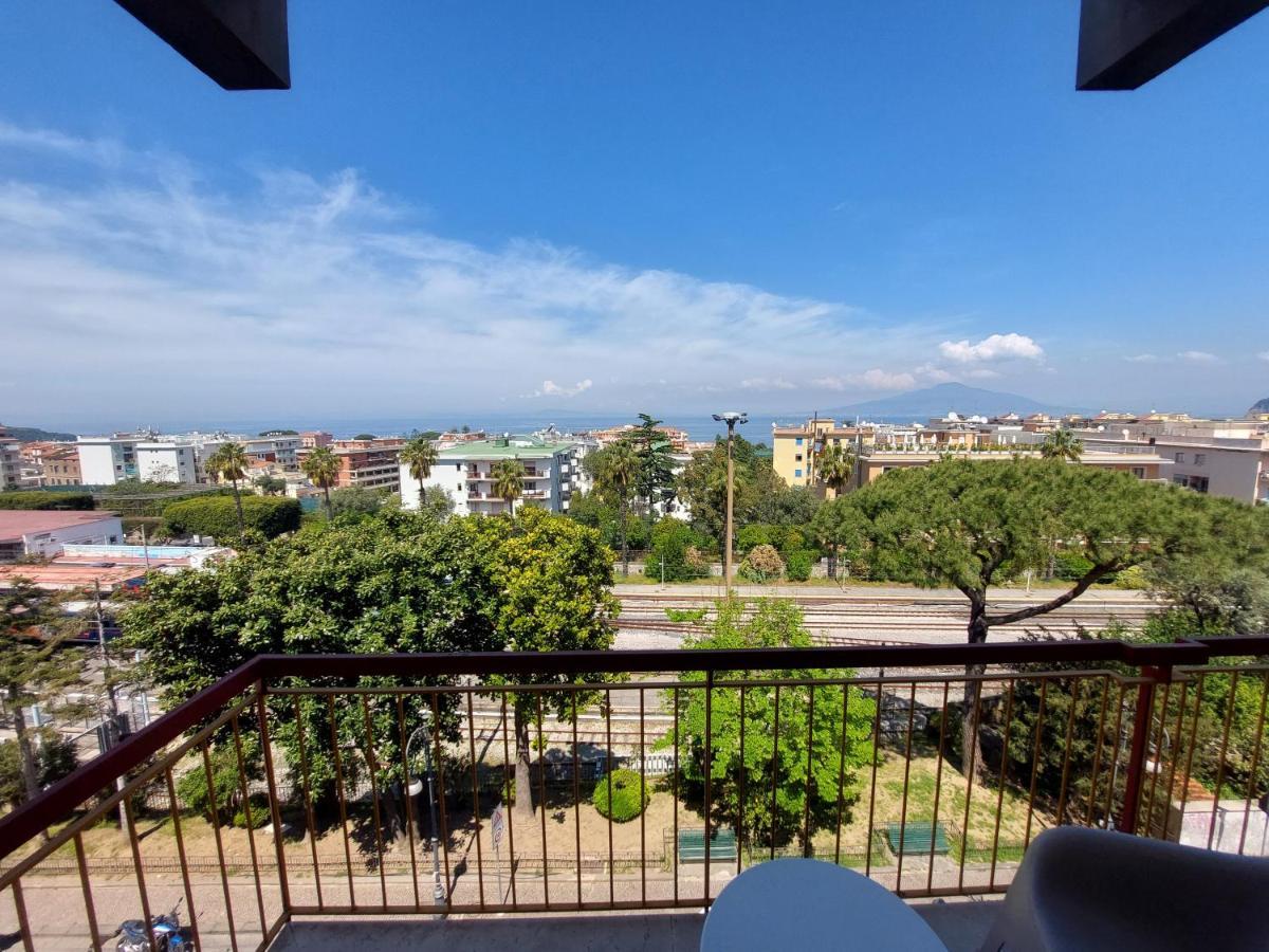 Mistral Luxury Suites Sorrento Eksteriør bilde