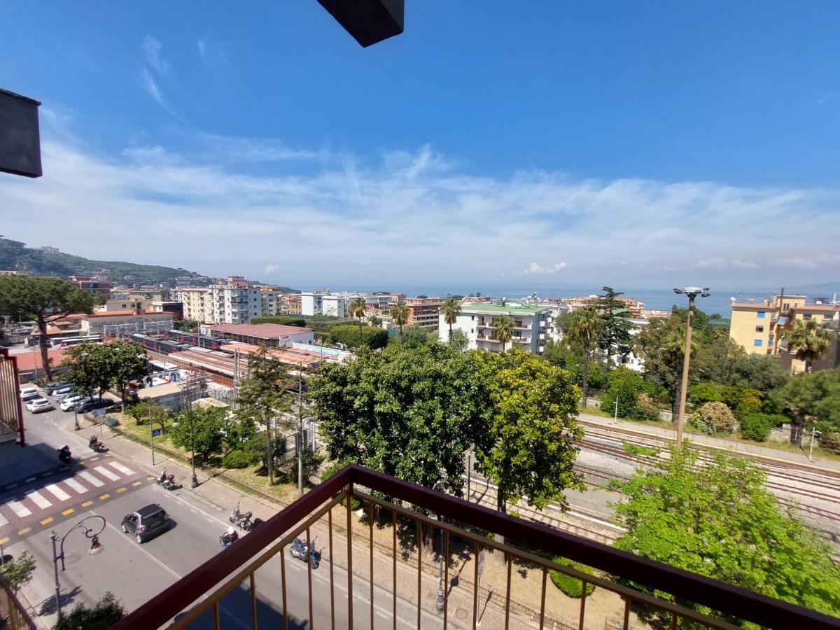 Mistral Luxury Suites Sorrento Eksteriør bilde